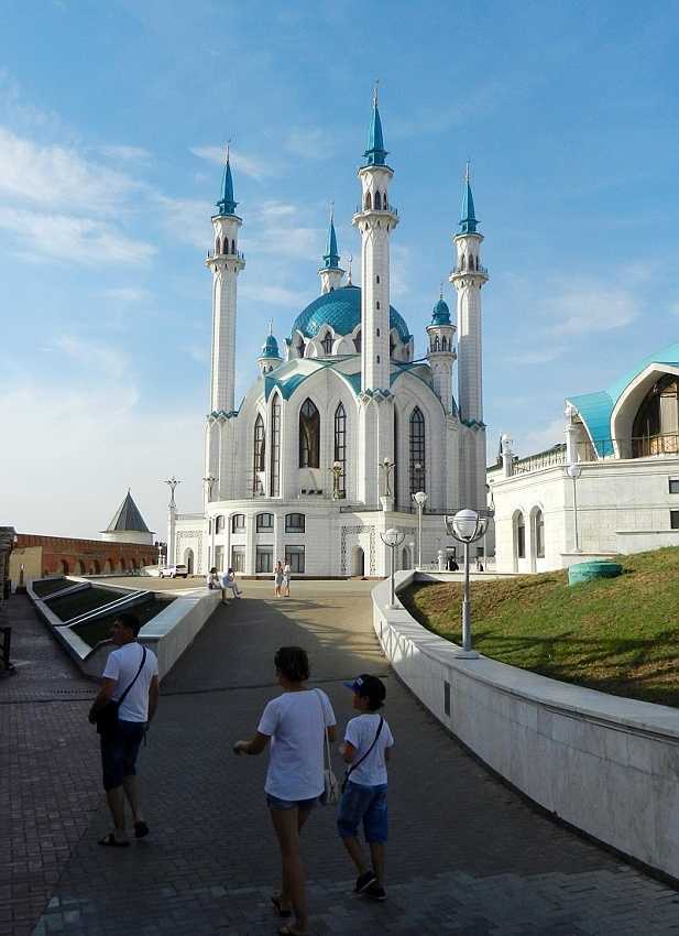 Kazan Kremlin: the Qolsarif (also spelled Qol Sharif) Mosque