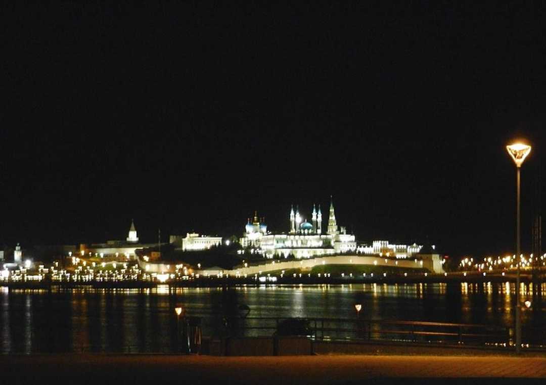 Night view over Kazanka river