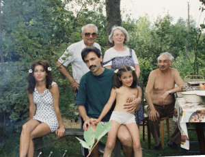 С семьей на даче / 1992